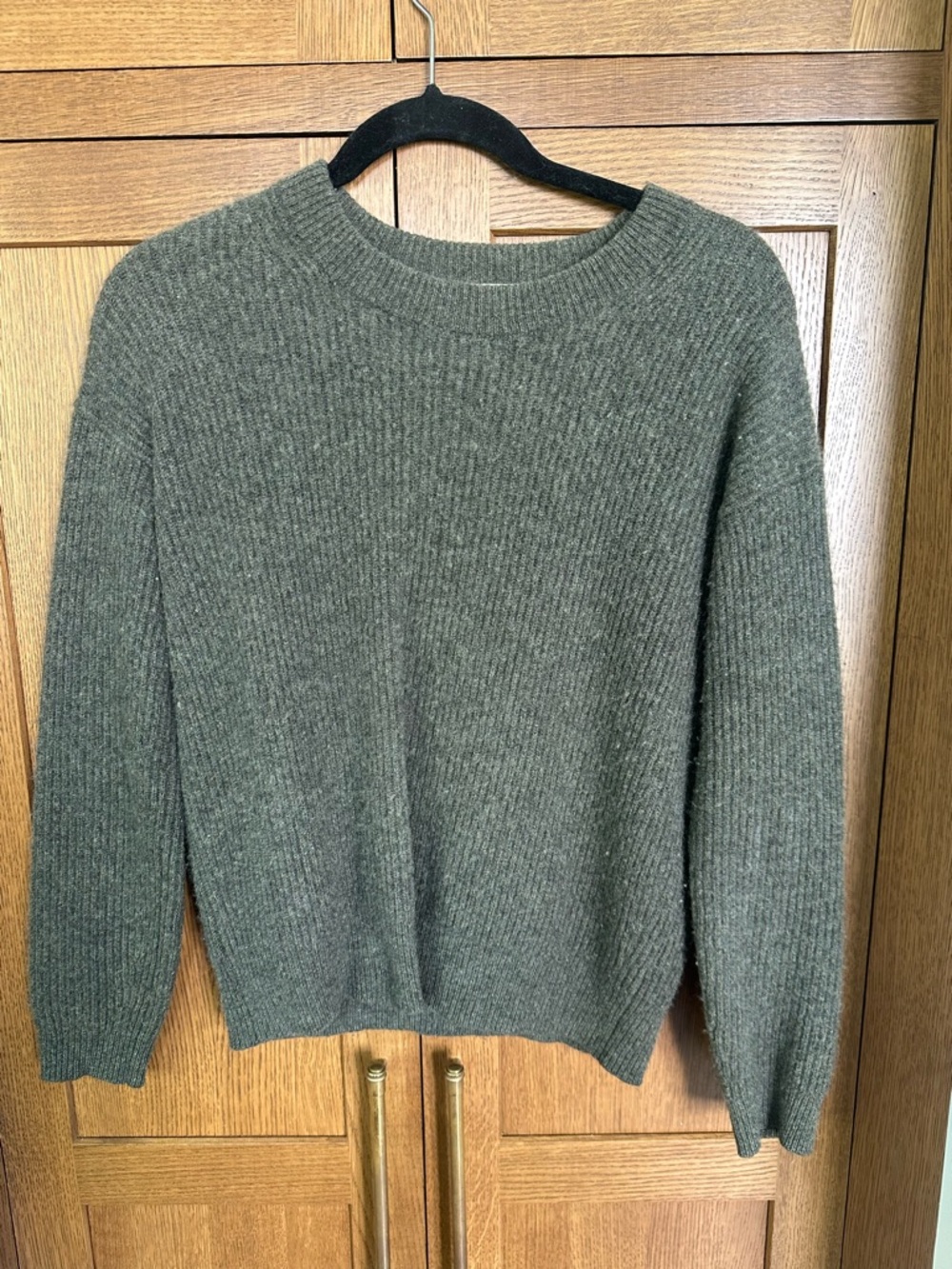 Everlane - The Cocoon Crew in Cashmere